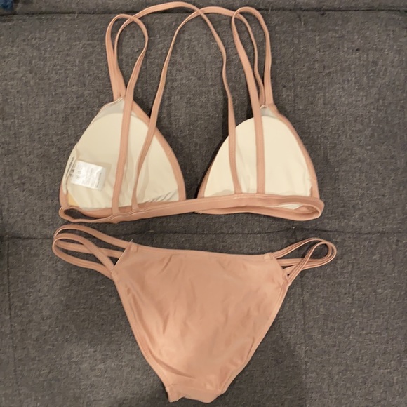 Bikini set - Picture 2 of 2